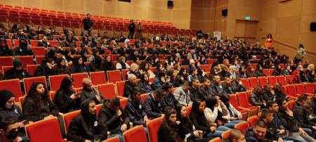 مسرح السينماتك - ام الفحم : عرض فيلم السيلفي الأخير